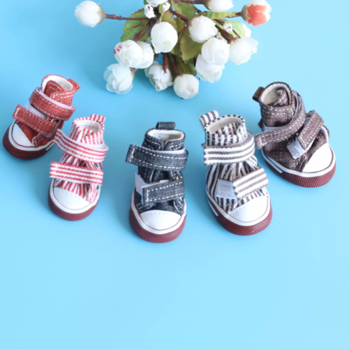 Breathable Mesh Dog Sneakers for Wholesale