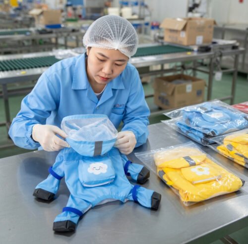 Hooded Dog Rain Coat with Legs for Wholesale Short