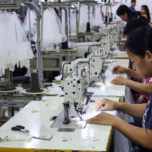 Lace-Trimmed Dog Wedding Veil for Wholesale