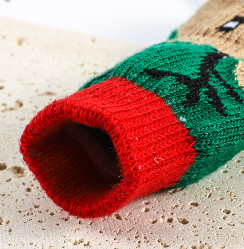Wholesale Christmas Dog Socks in Polyester