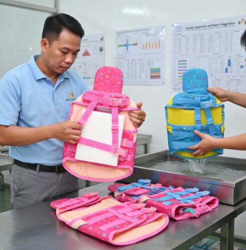 Wholesale Dog Life Jacket in Polyester Short