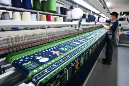 Wholesale Large Dog Christmas Sweater in Acrylic Knit