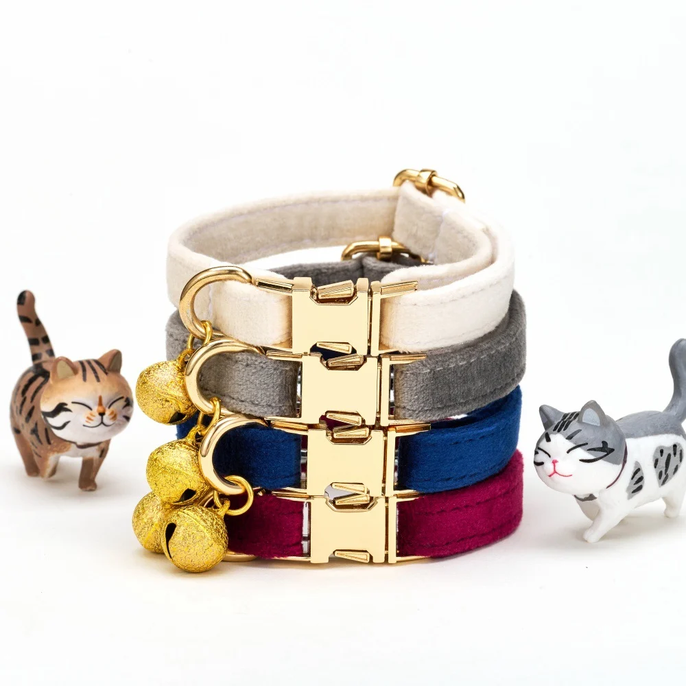 Cat Collar With Bell