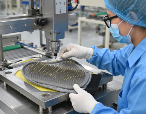 Dog Grooming Gloves with Metal Needles for Wholesale