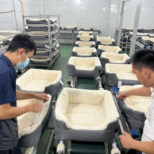 Thickened Enclosure Back Seat Dog Bed for Wholesale