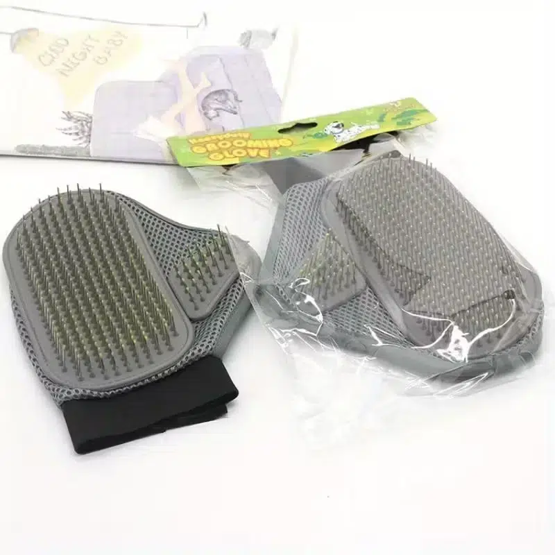 Wholesale Gentle Pet Grooming Glove for Efficient Deshedding - Image 4