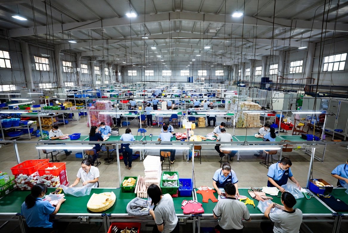 High-volume pet products assembly line and production scale at SunPetJoy